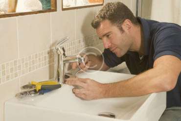 Got a leaking? Hire an experienced plumber